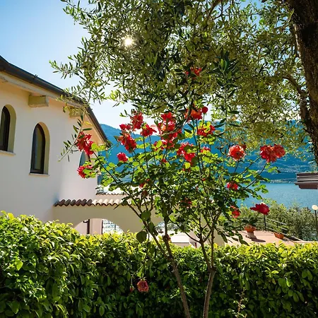 Bed & Breakfast Helena By Parc Italia 4*