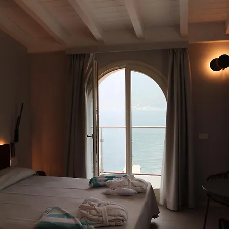 Bed & Breakfast Helena Limone sul Garda