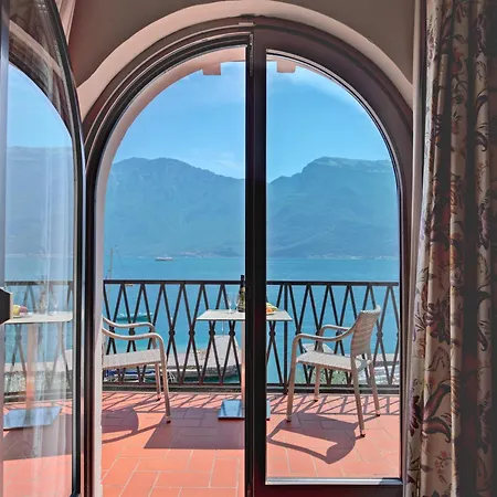 Helena Limone sul Garda
